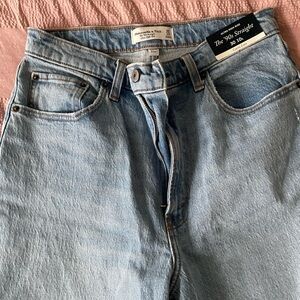 NWT Abercrombie Jeans- The 90s Straight Sz 30 (10) Curve Love